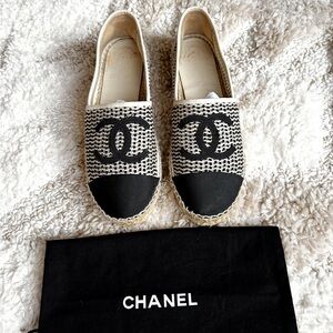 CHANEL WOVEN CAP TOE LEATHER WHITE BLACK LOAFER ESPADRILLE FLAT 40 10